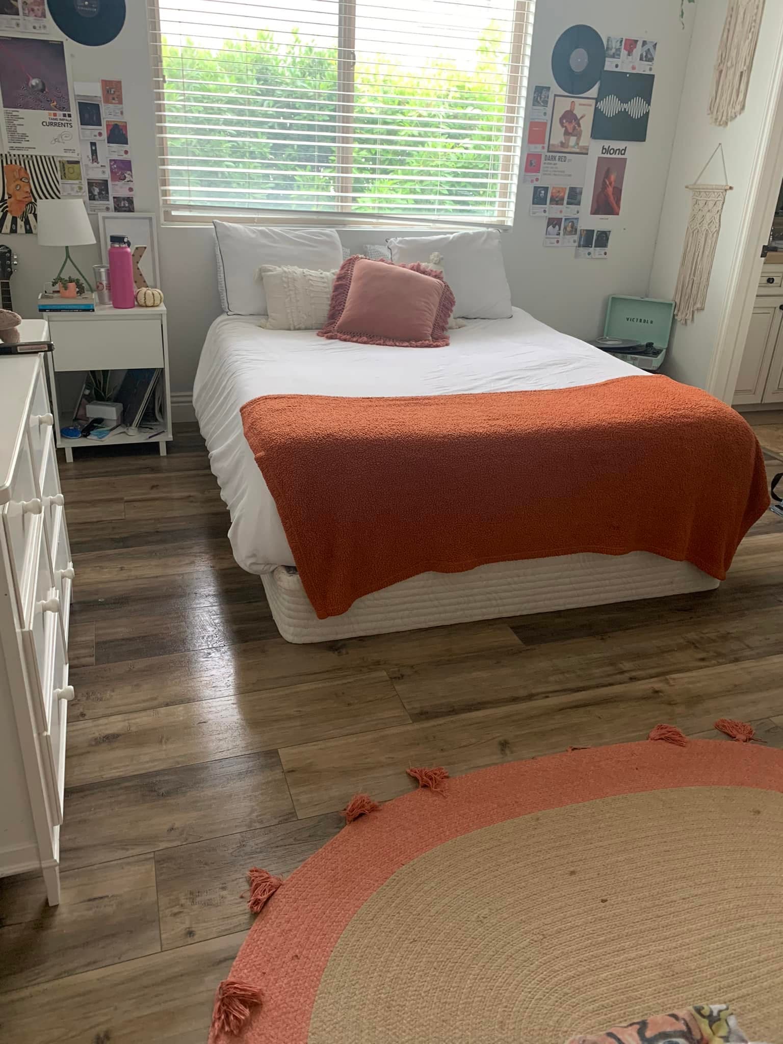 Bedrooms & living areas by Warriors of the Order